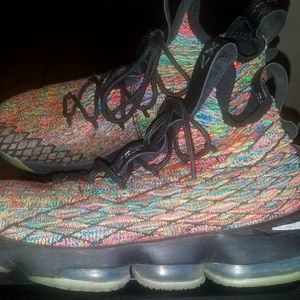 Multi Nike Lebron 15
